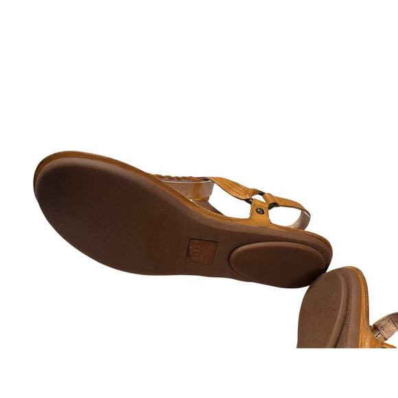 FRYE “ Woven” Women’s Rachel Ring T Strap Sandals in Camel leather Size 9M 78090 - Picture 6 of 6